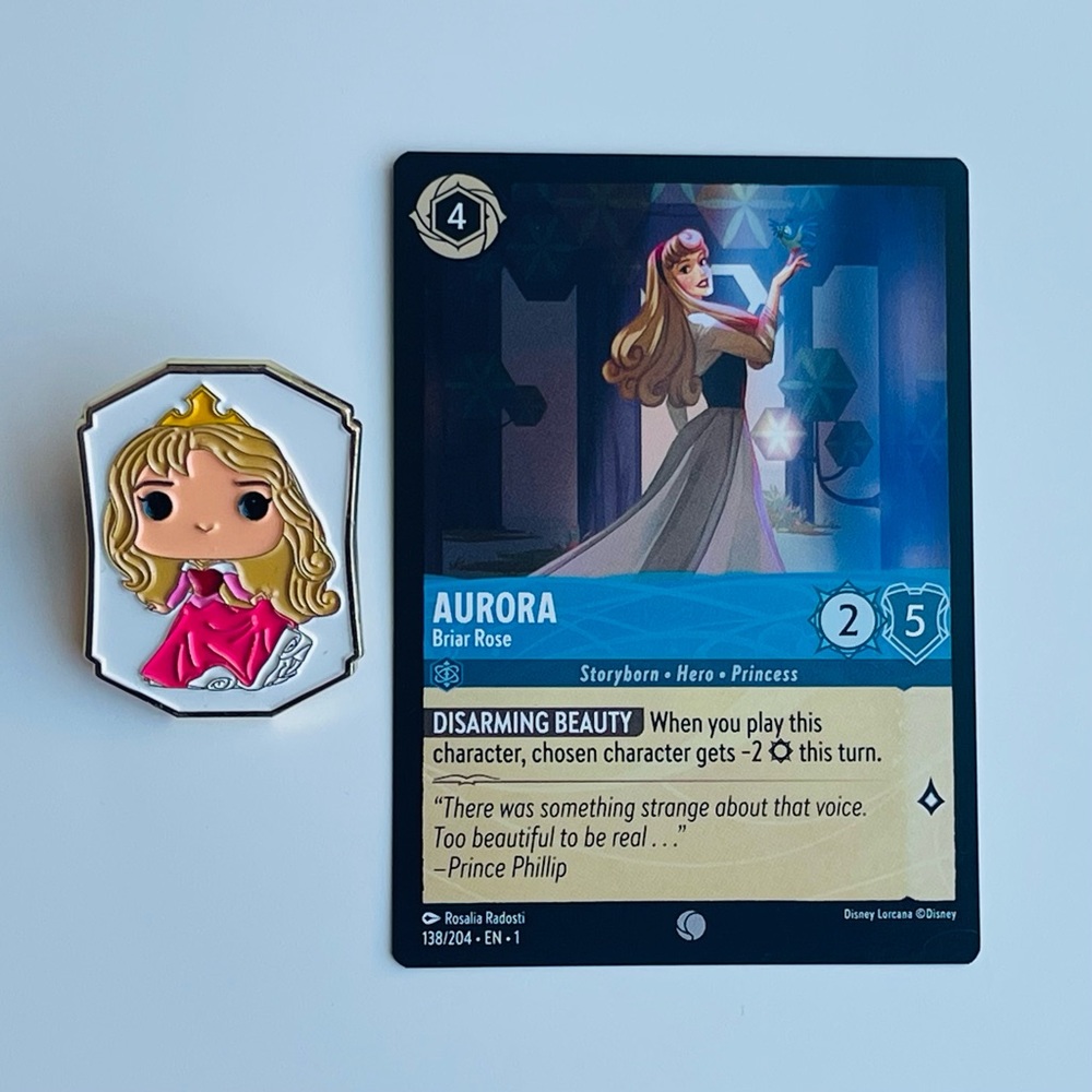 Disney Lorcana TCG: The First Chapter Aurora Briar Rose 138/204 Cmn & Disney Pin